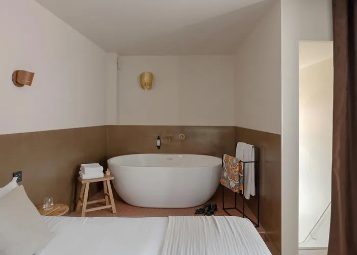 Mihotel Le Gourguillon